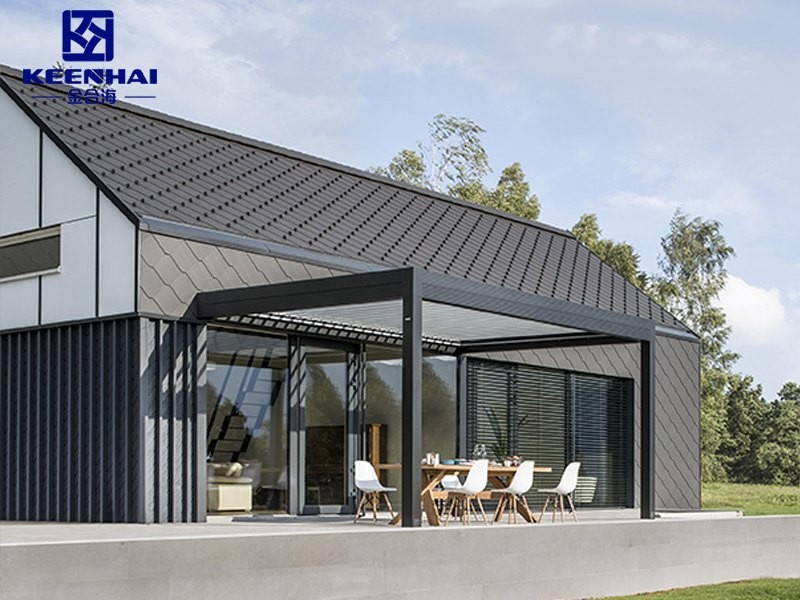 Aluminum pergola sunshade