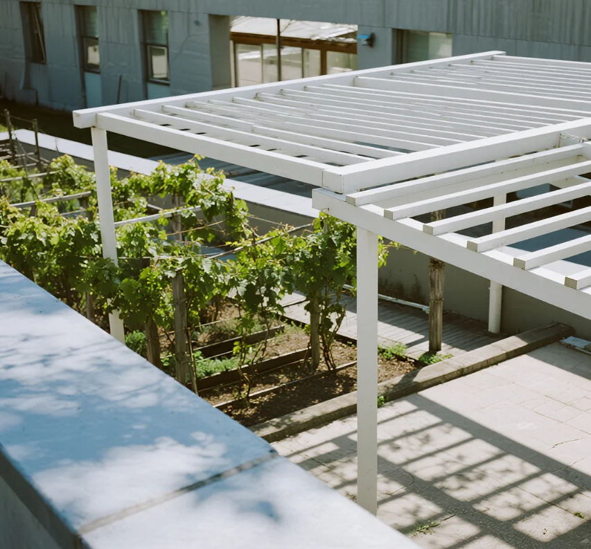 Aluminum modern pergola