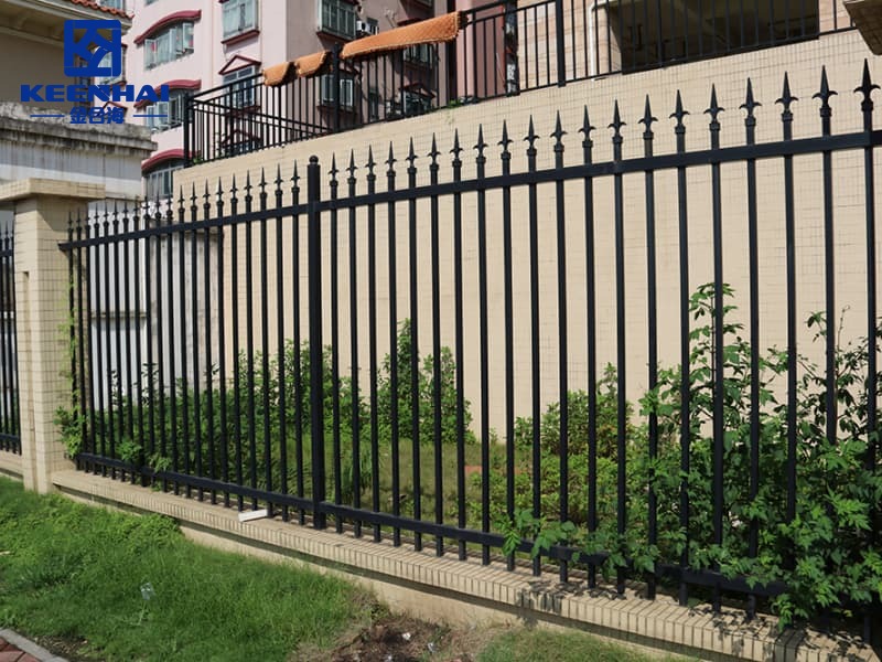 How to Install a Premium Slatted Fence Step by Step