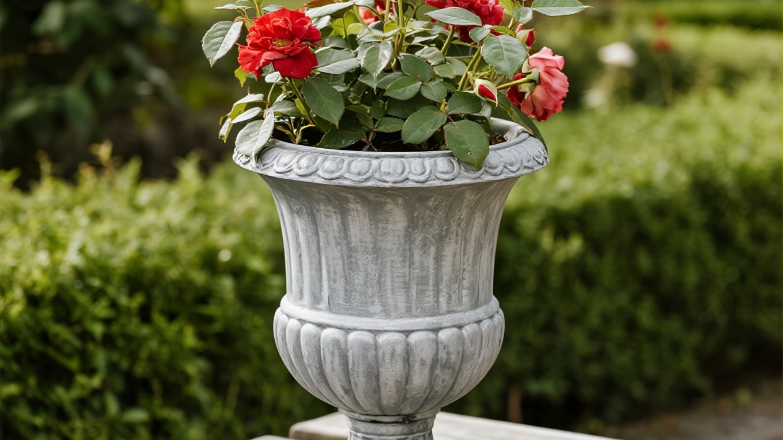  Aluminum pot line