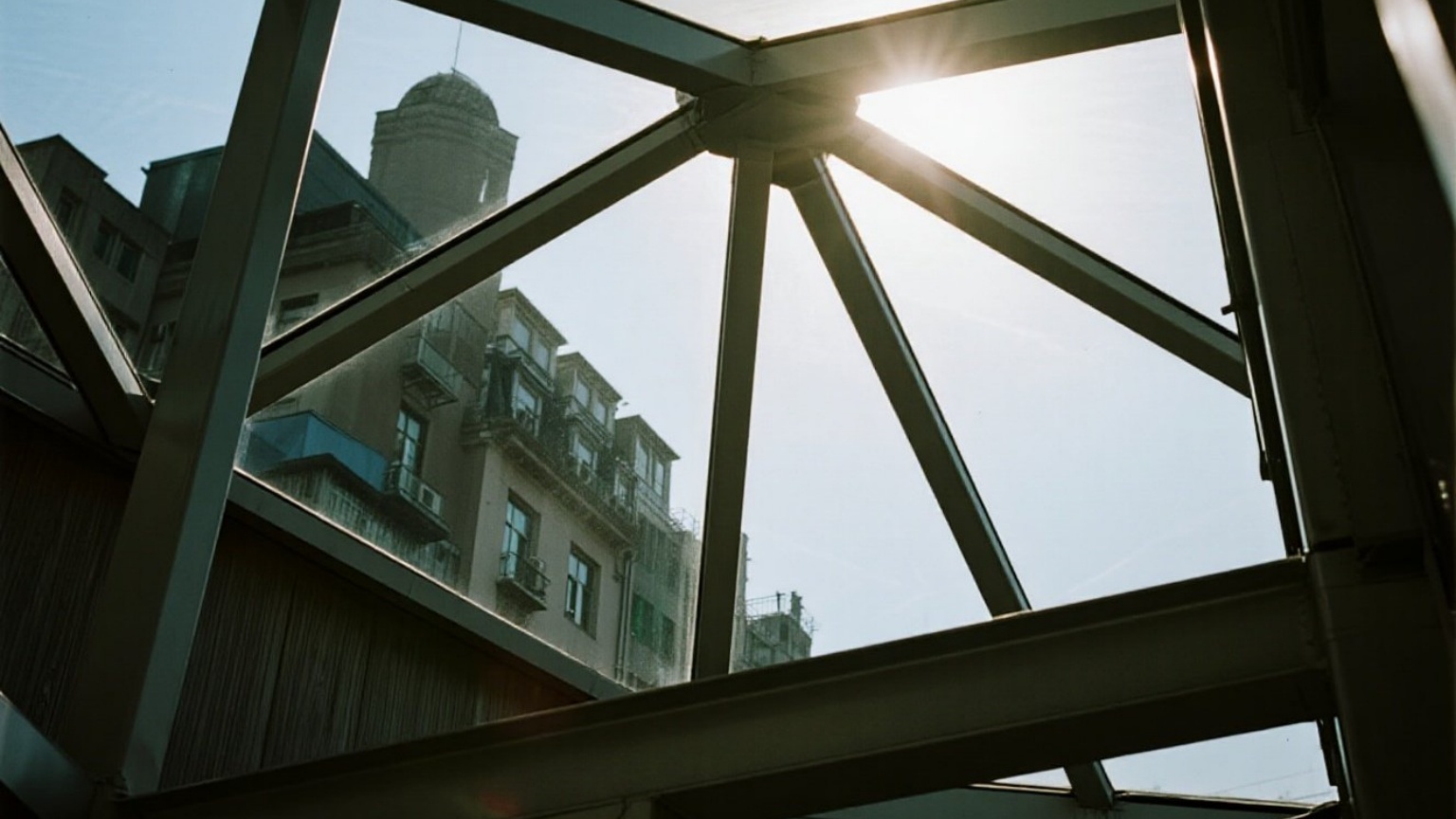 Aluminum metal sunroom