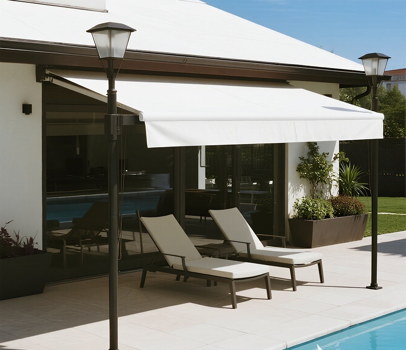Fixed aluminum awning