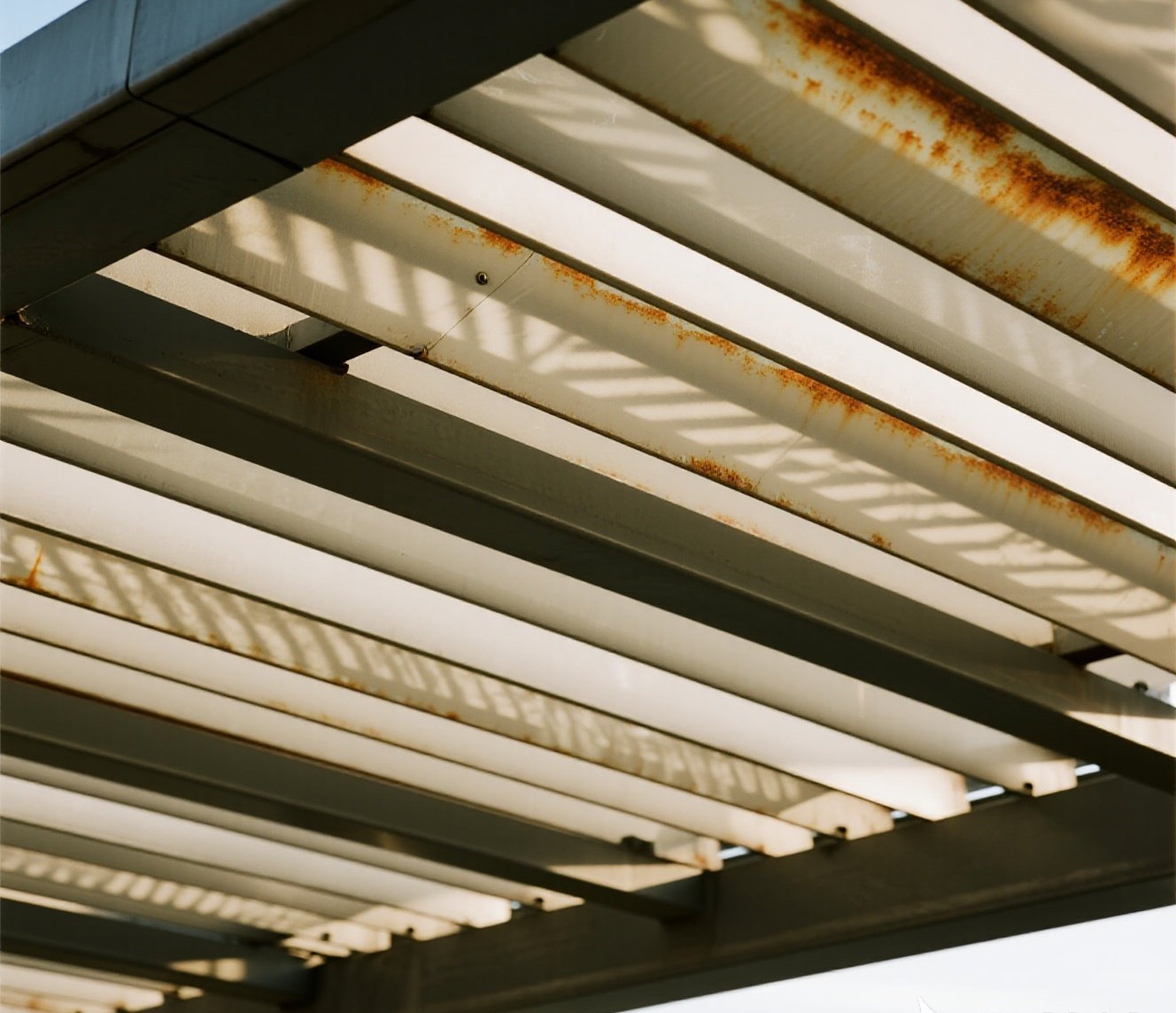 Strong aluminum awning