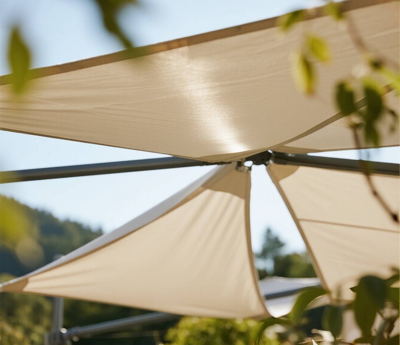 Aluminum sunshade awning