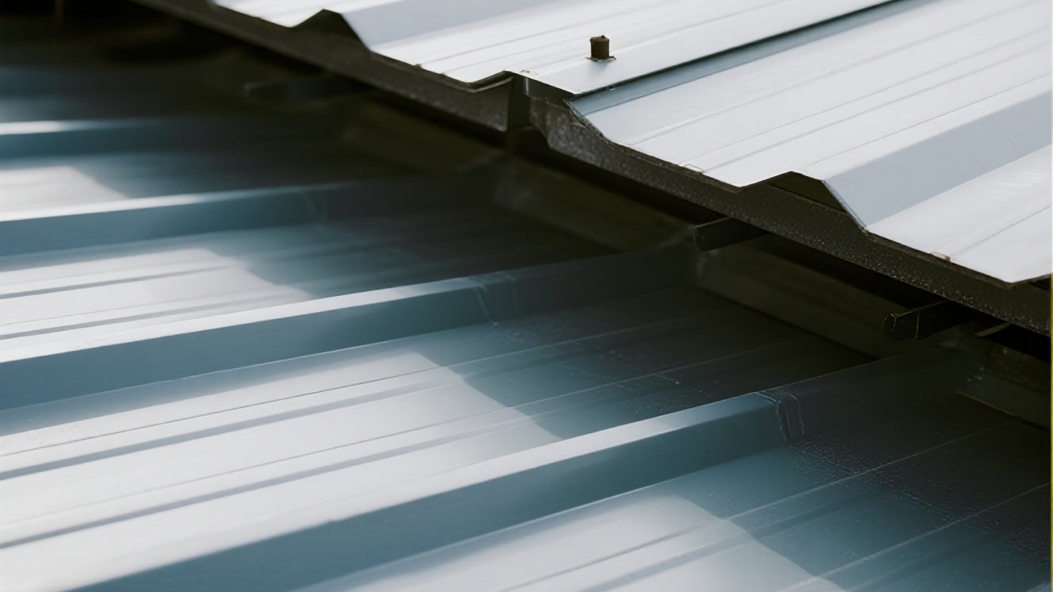 Aluminum roof panel