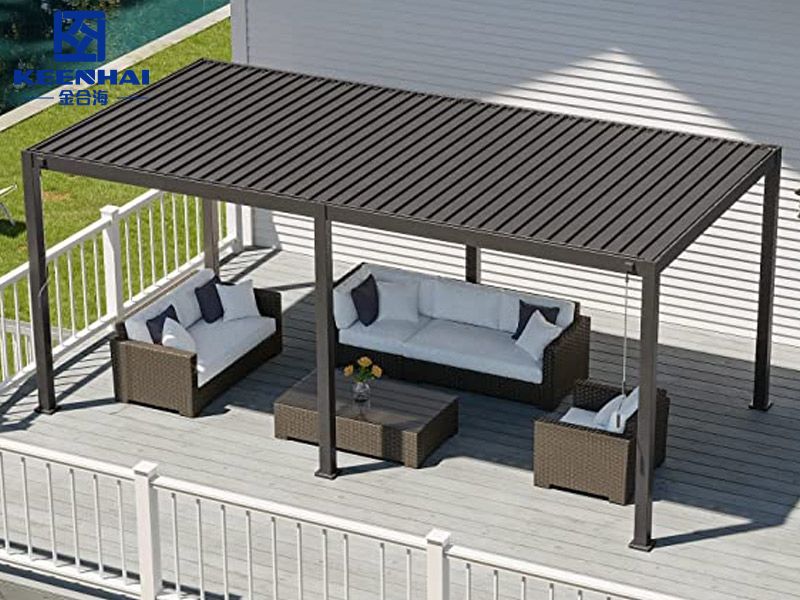 Aluminum backyard pergola