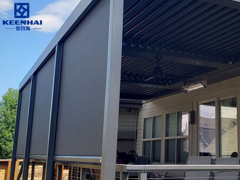 Aluminum balcony pergola